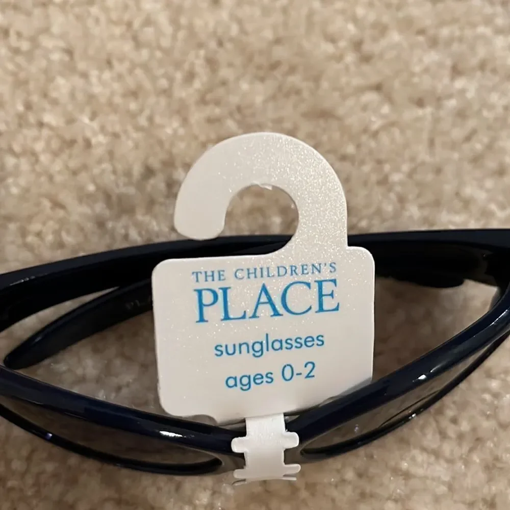 The Childrens Place nwt sunglasses
